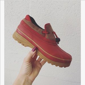 Bass Benzy Rubber & Leather duck shoes sz: 7